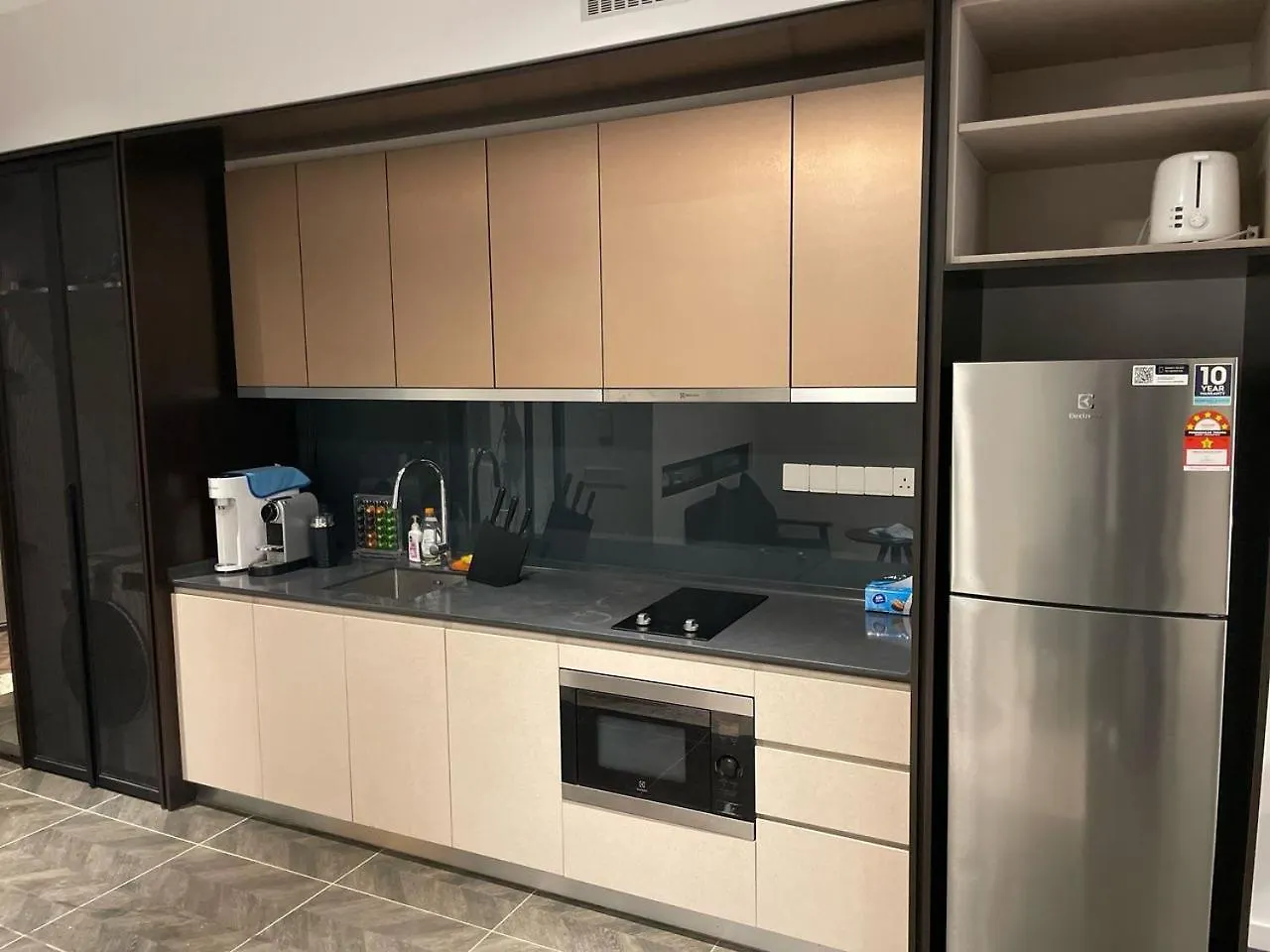 Scarletz Suites Klcc Kuala Lumpur By Okidoki Homes 公寓