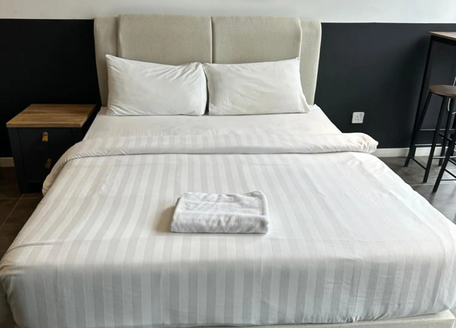 Lägenhet Scarletz Suites Klcc Kuala Lumpur By Okidoki Homes