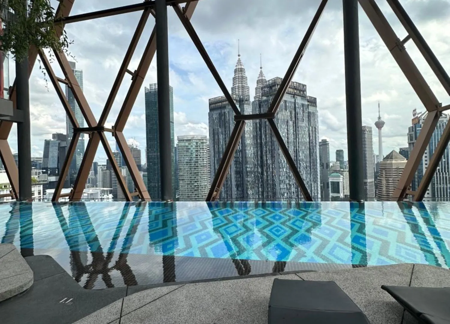 Scarletz Suites Klcc Kuala Lumpur By Okidoki Homes Malaysia